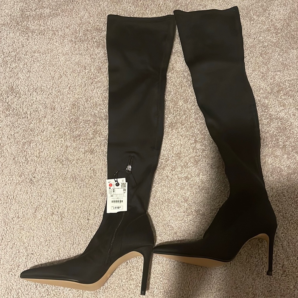 Brand new knee boots black from Zara